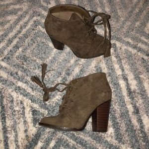 Just Fab Taupe bootie